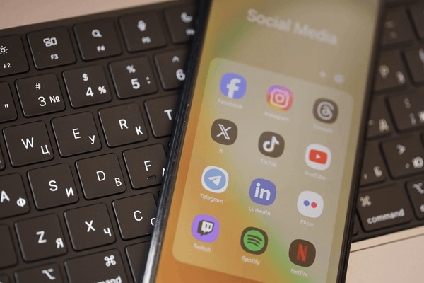 Facebook账号购买