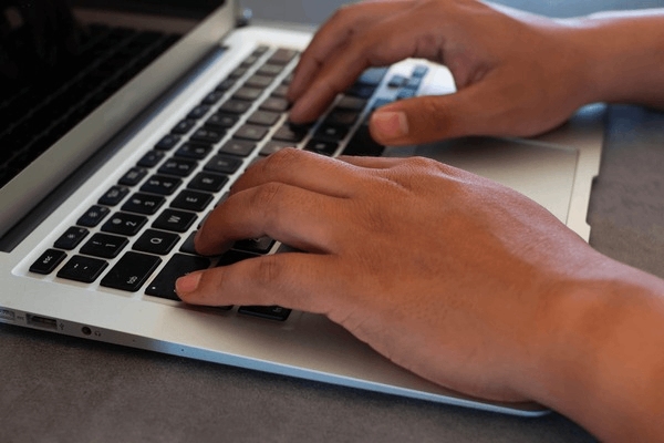 Facebook账号购买